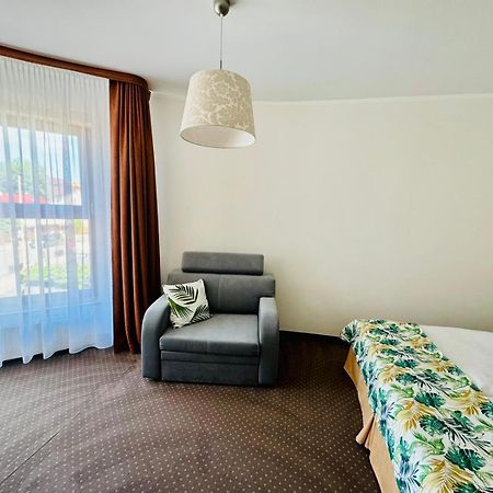 Azyl Bed & Breakfast Устроне Морске Екстериор снимка