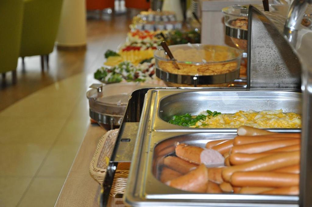 Azyl Bed & Breakfast Устроне Морске Екстериор снимка
