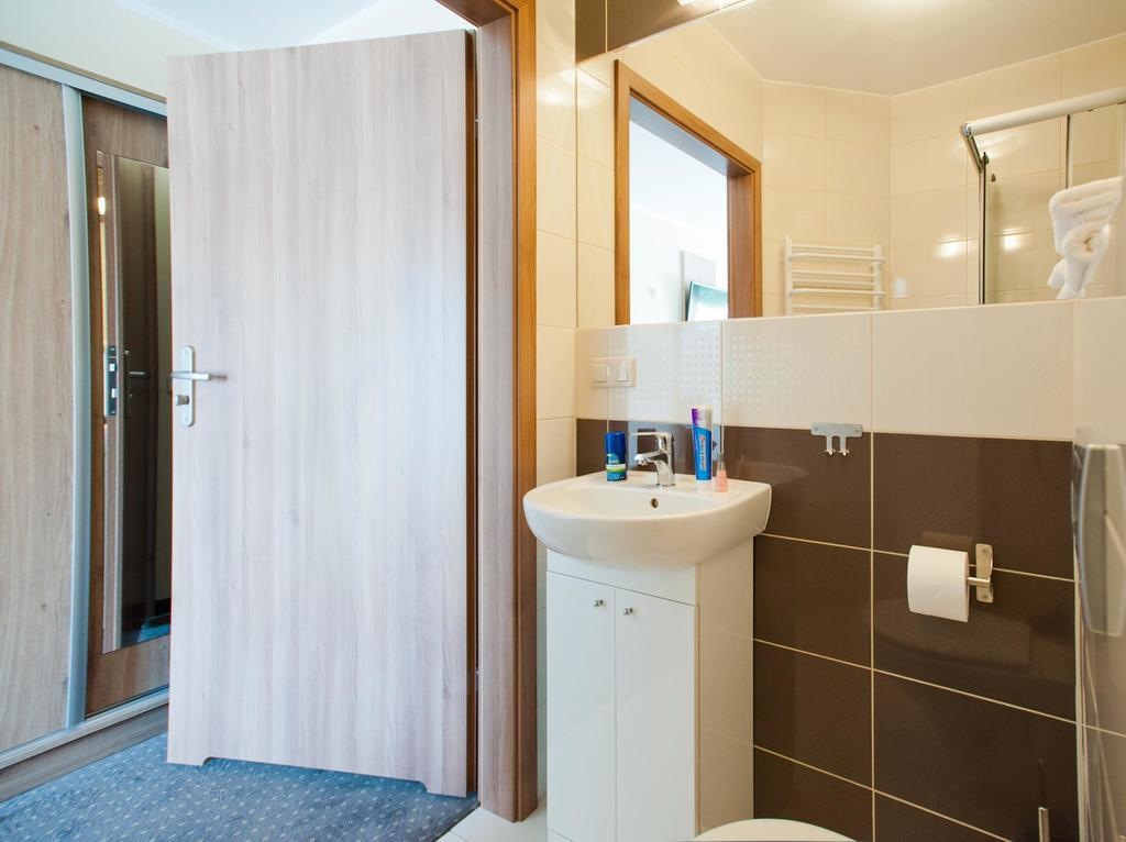 Azyl Bed & Breakfast Устроне Морске Екстериор снимка