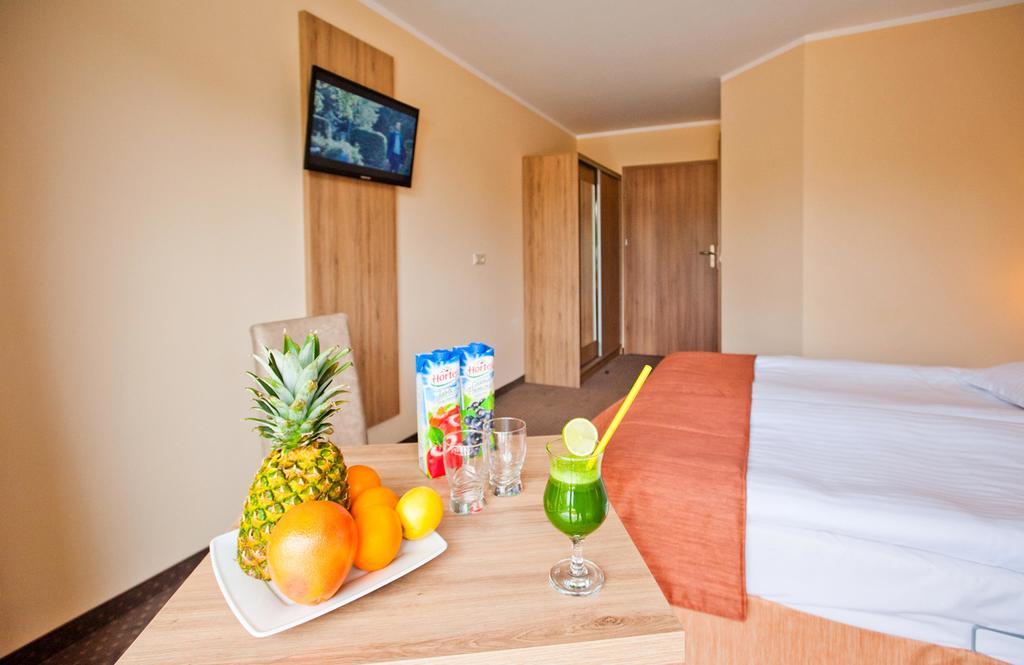 Azyl Bed & Breakfast Устроне Морске Екстериор снимка