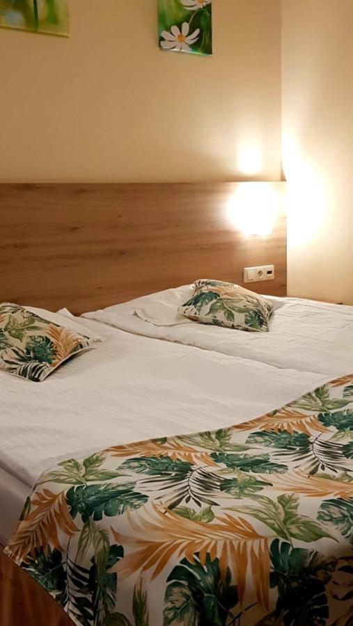Azyl Bed & Breakfast Устроне Морске Екстериор снимка